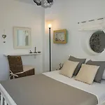 Mikros Vorias * كارافوستاسيس