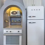 Mikros Vorias فيلة كارافوستاسيس