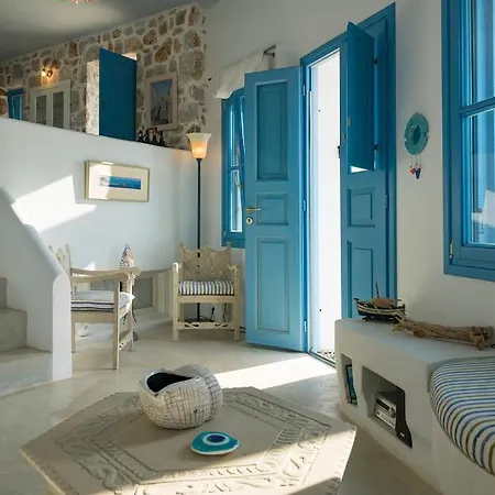 Mikros Vorias * كارافوستاسيس