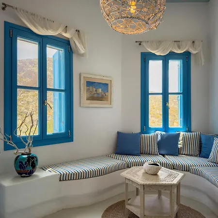 Mikros Vorias Karavostasis (Folegandros)